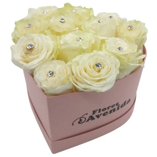 Caja corazon 12 rosas blancas y brillantes lite